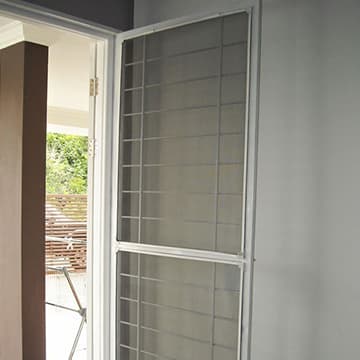 Tela Mosquiteira para Portas Residenciais em SP